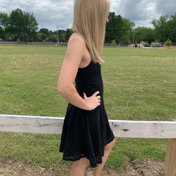 MOSSIMO Sleeveless Halter Dress Crochet Lace Black - Picture 4 of 5